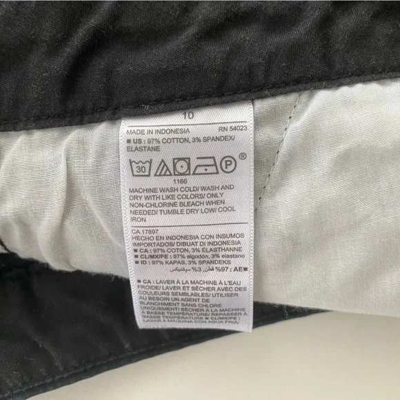 Old Navy Black Chino Shorts Size 10 - Picture 11 of 11